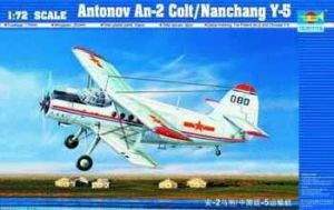 TRUMPETER Antonow An-2 C olt/Nanchang