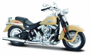 Motocykl Harley-Davidson 2005 FLSTCI Softail classic Beżowy