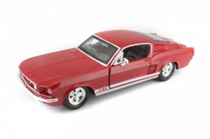 Model kompozytowy Ford Mustang GT 1967 1/24 czerwony